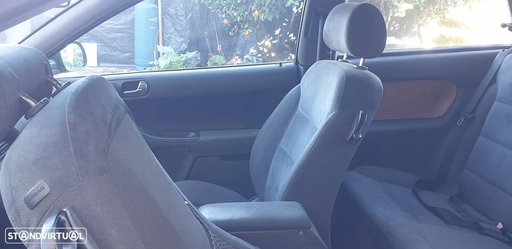 Audi A3 1.9 TDI Attraction - 4