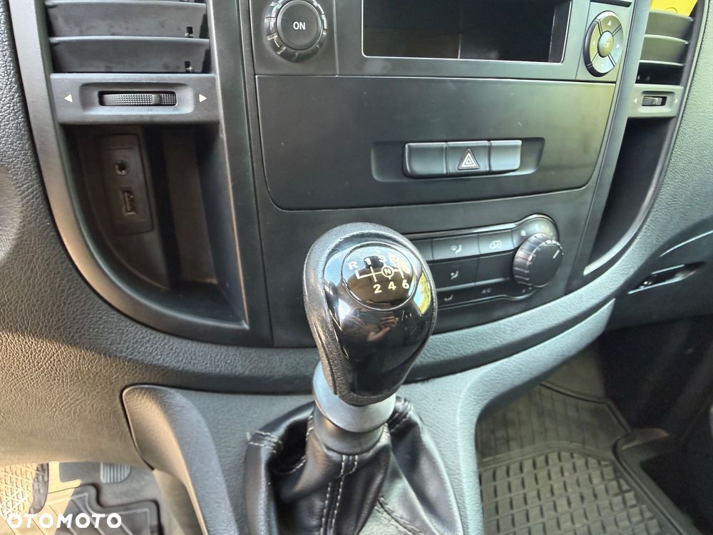 Mercedes-Benz Vito Tourer Base 447.701 - 18