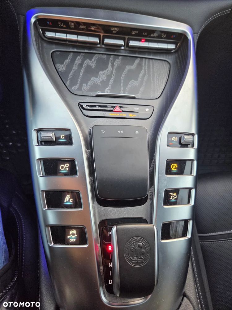 Mercedes-Benz AMG GT 43 4-Matic+ - 32