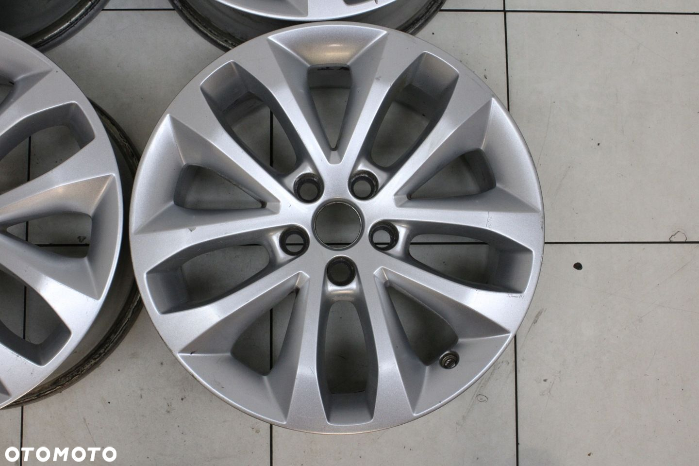FORD KUGA S-MAX GALAXY FELGI ALUMINIOWE 17" 7.5JX17H2 ET52.5 BV4J-1007-AA - 2