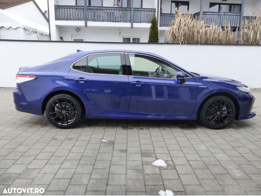 Toyota Camry Executive - 5