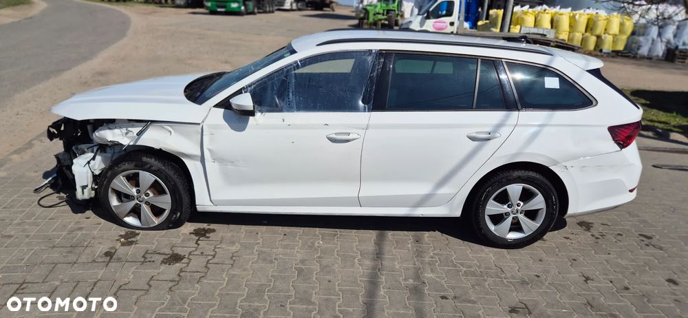 Skoda Octavia 2.0 TDI 4x4 Ambition DSG - 8