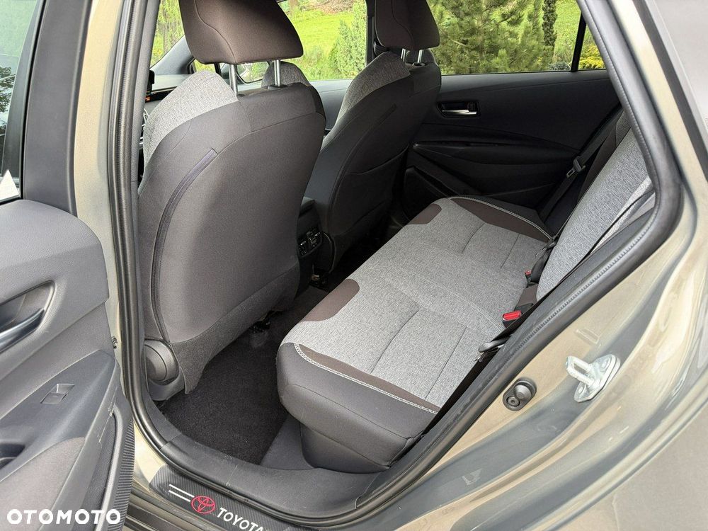 Toyota Corolla 1.8 Hybrid Trek - 13