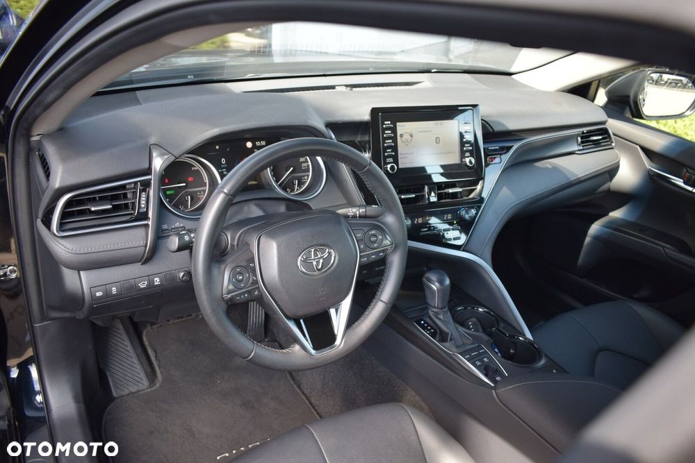 Toyota Camry 2.5 Hybrid Comfort CVT - 12