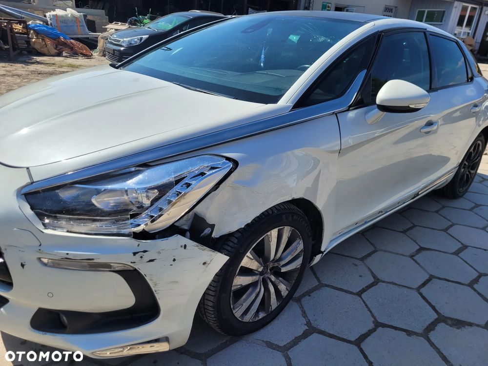 Citroën DS5 BlueHDi 120 Business Class - 19