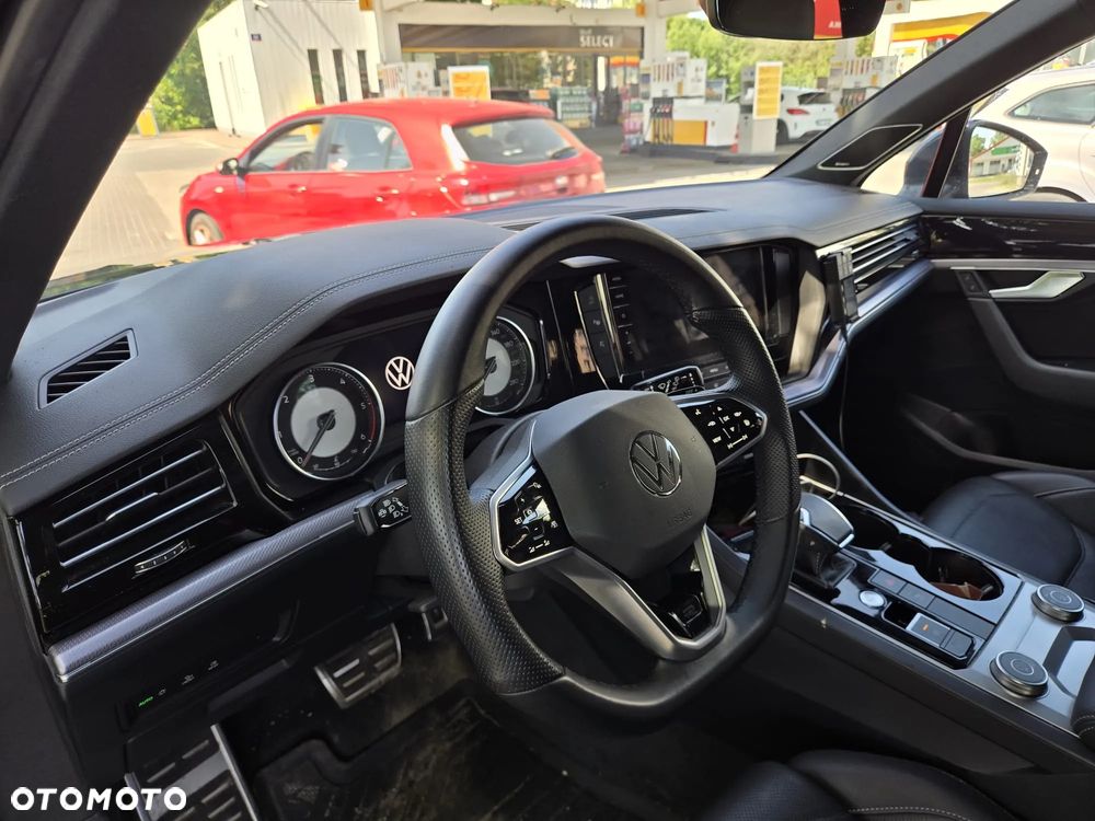 Volkswagen Touareg 3.0 V6 TDI 4Motion R-Line - 16