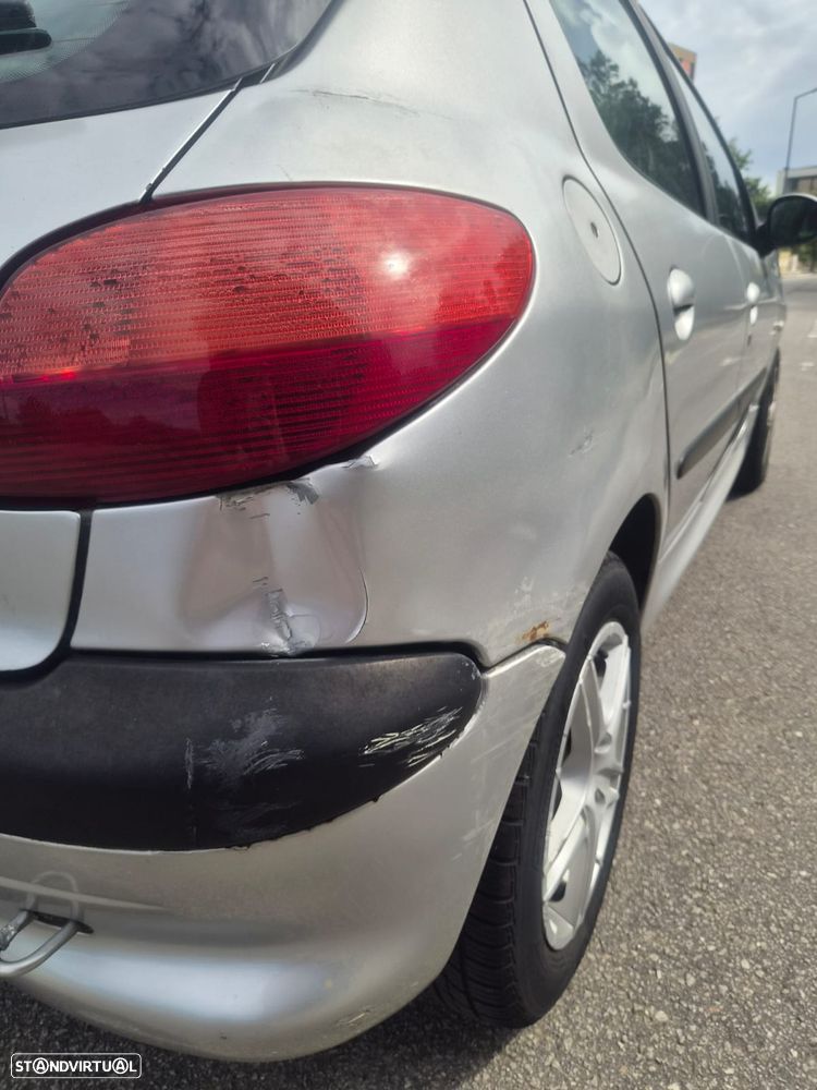 Peugeot 206 - 4
