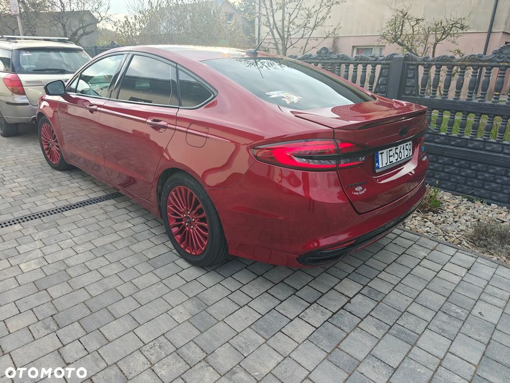 Ford Fusion - 4