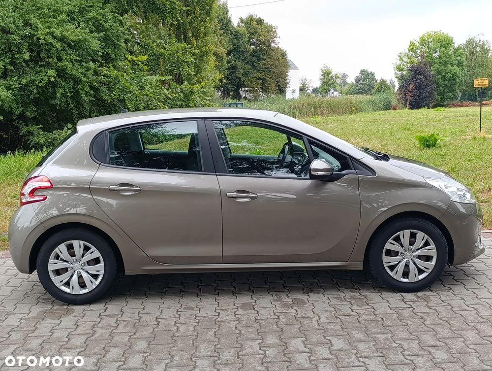 Peugeot 208 1.2 VTi Allure - 3