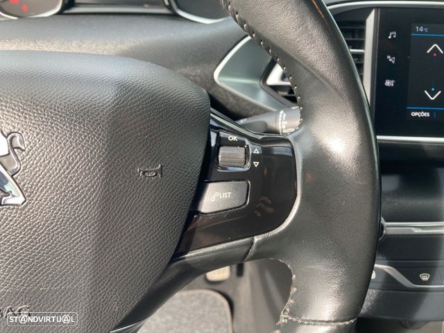 Peugeot 308 SW BlueHDi 130 Stop & Start Style - 17