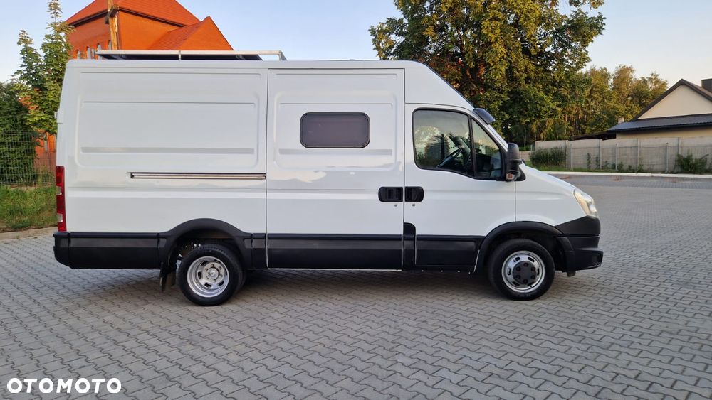 Iveco DAILY 35C13 Klima Elektryka Tempomat Na Bliźniaku Furgon 3os. Hak Serwis - 4