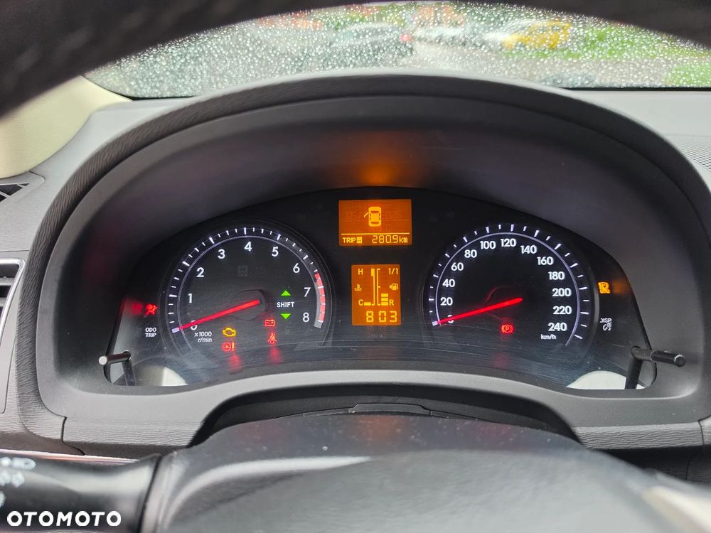 Toyota Avensis 1.8 Sol plus NAVI - 18
