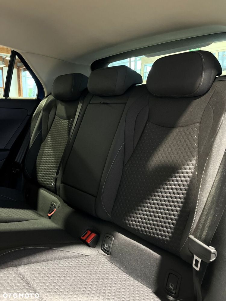 Volkswagen T-Roc 1.5 eTSI Life DSG - 26