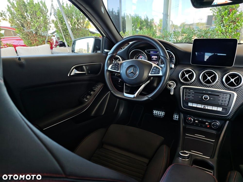 Mercedes-Benz Klasa A 200 7G-DCT AMG Line - 13