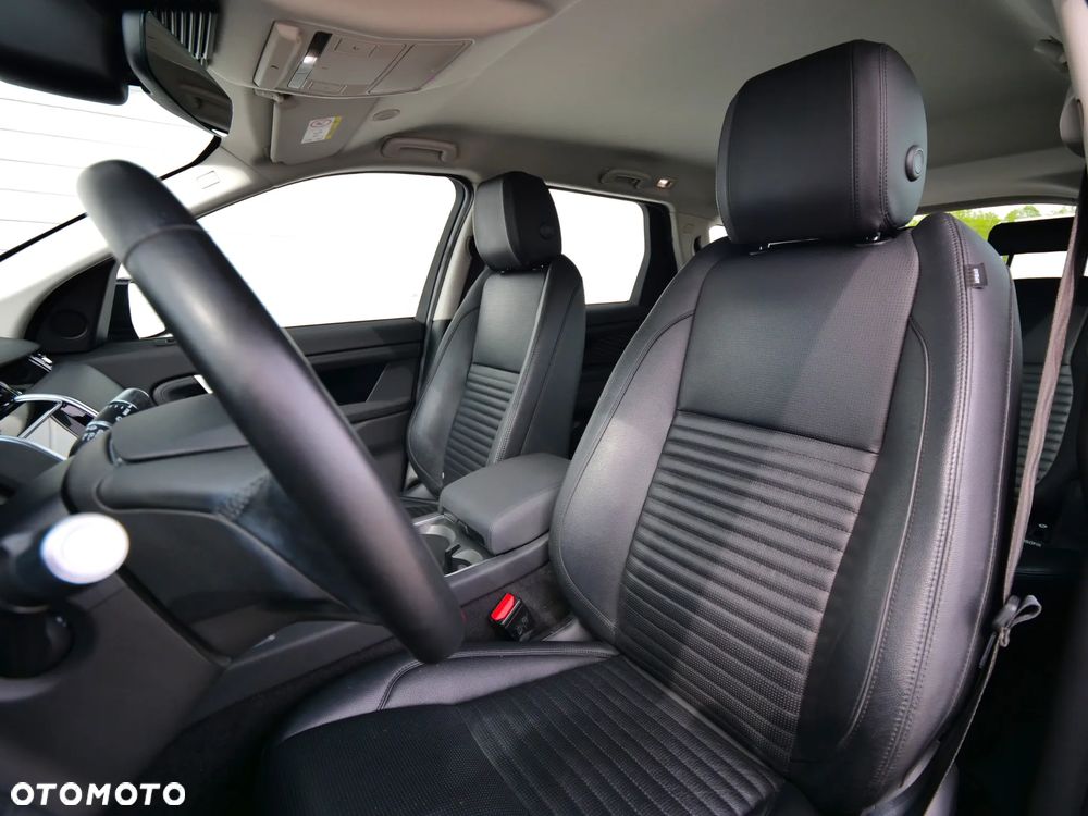 Land Rover Discovery Sport 2.0 D200 mHEV R-Dynamic SE - 23