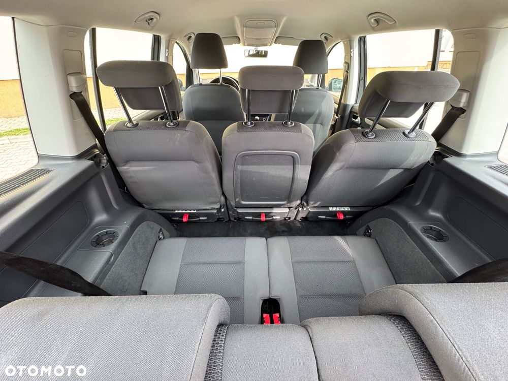 Volkswagen Touran 1.6 TDI DPF BlueMotion Technology Comfortline - 8
