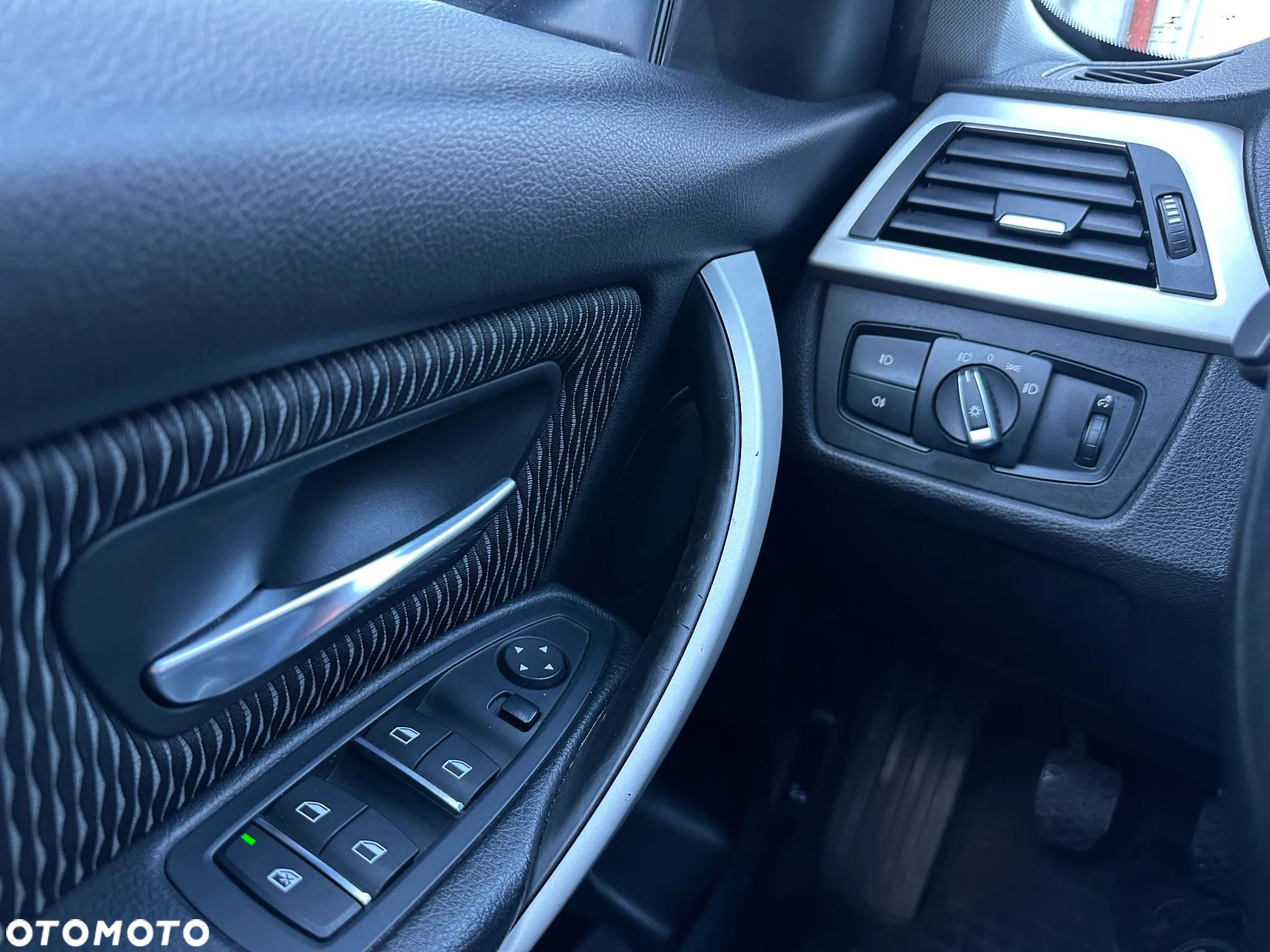 BMW Seria 3 - 25
