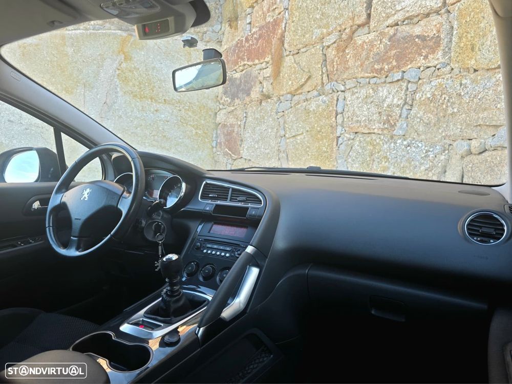 Peugeot 3008 1.6 HDi Premium JLL17 - 10