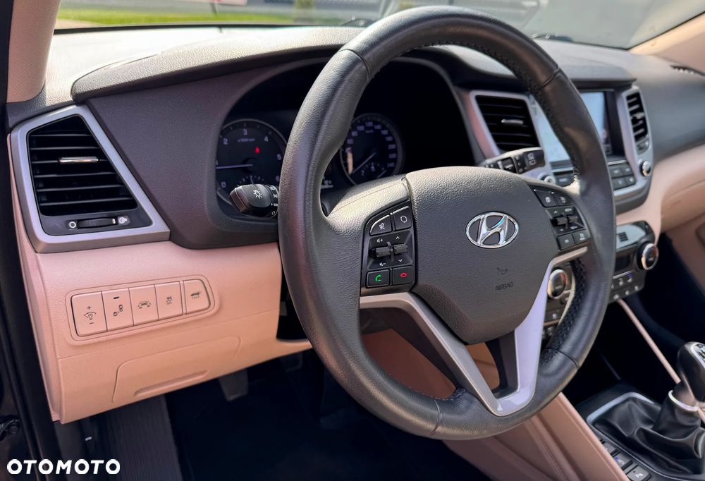 Hyundai Tucson 2.0 CRDi 2WD Trend - 22