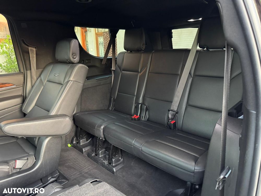 Cadillac Escalade - 8