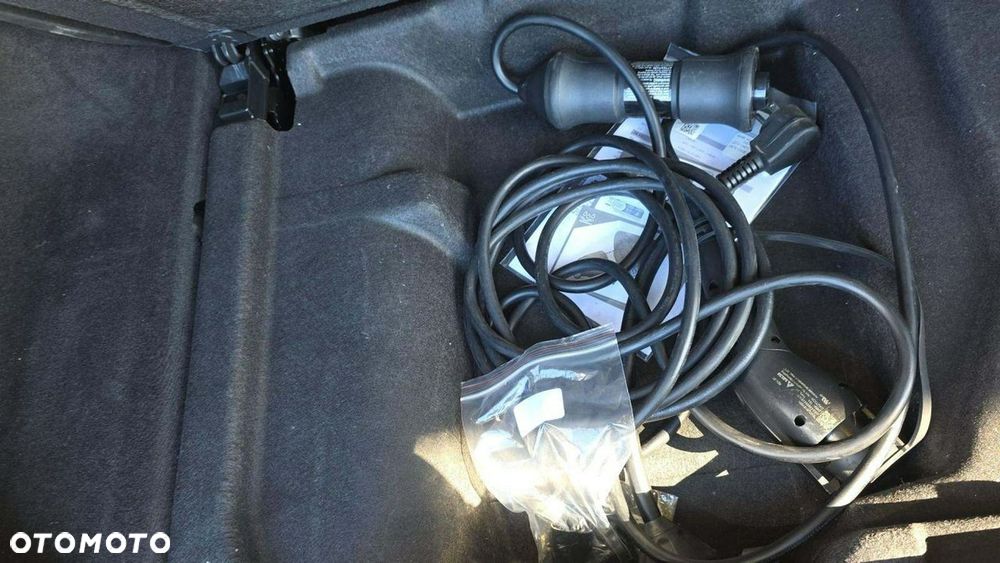 Volvo XC 90 T8 AWD Plug-In Hybrid Plus Bright 7os - 16