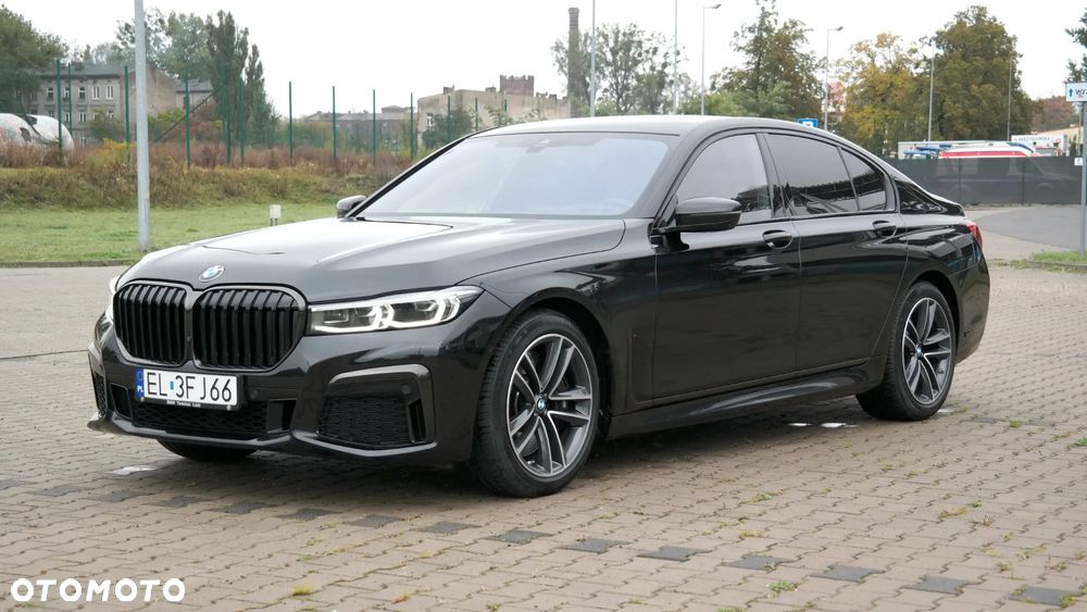 BMW Seria 7 750i xDrive sport - 1