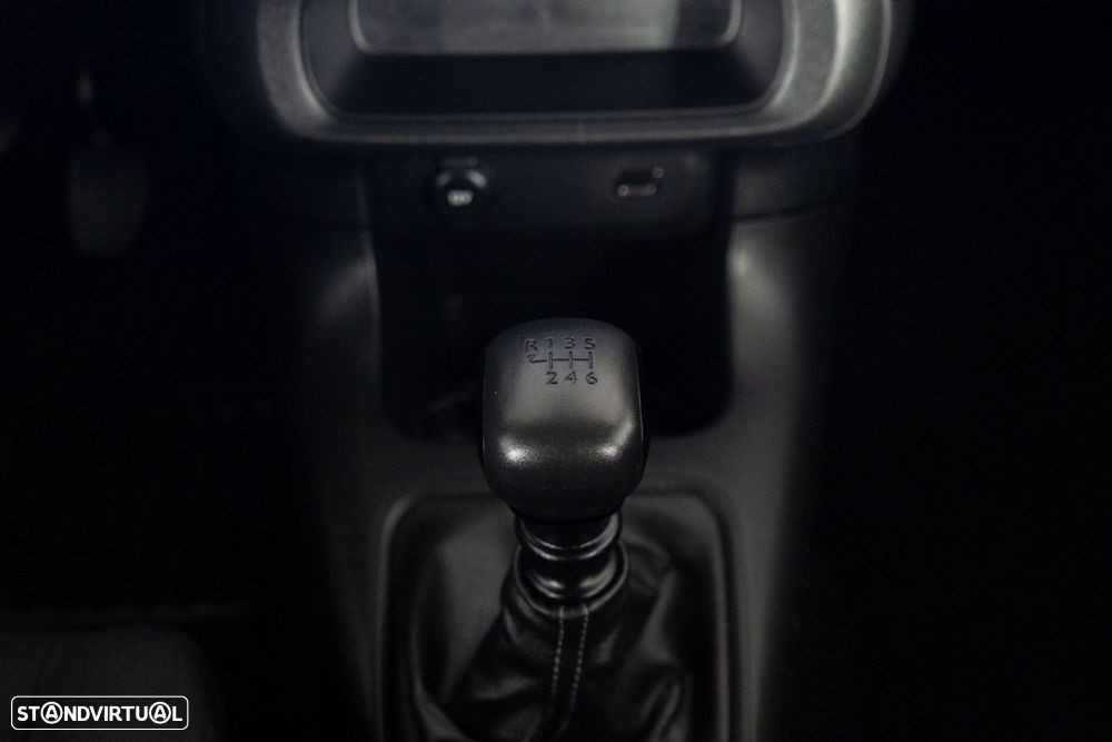 Citroën C3 1.2 PureTech Plus - 23