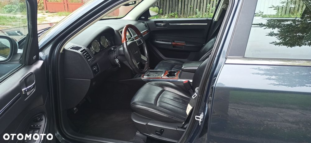 Chrysler 300C - 6