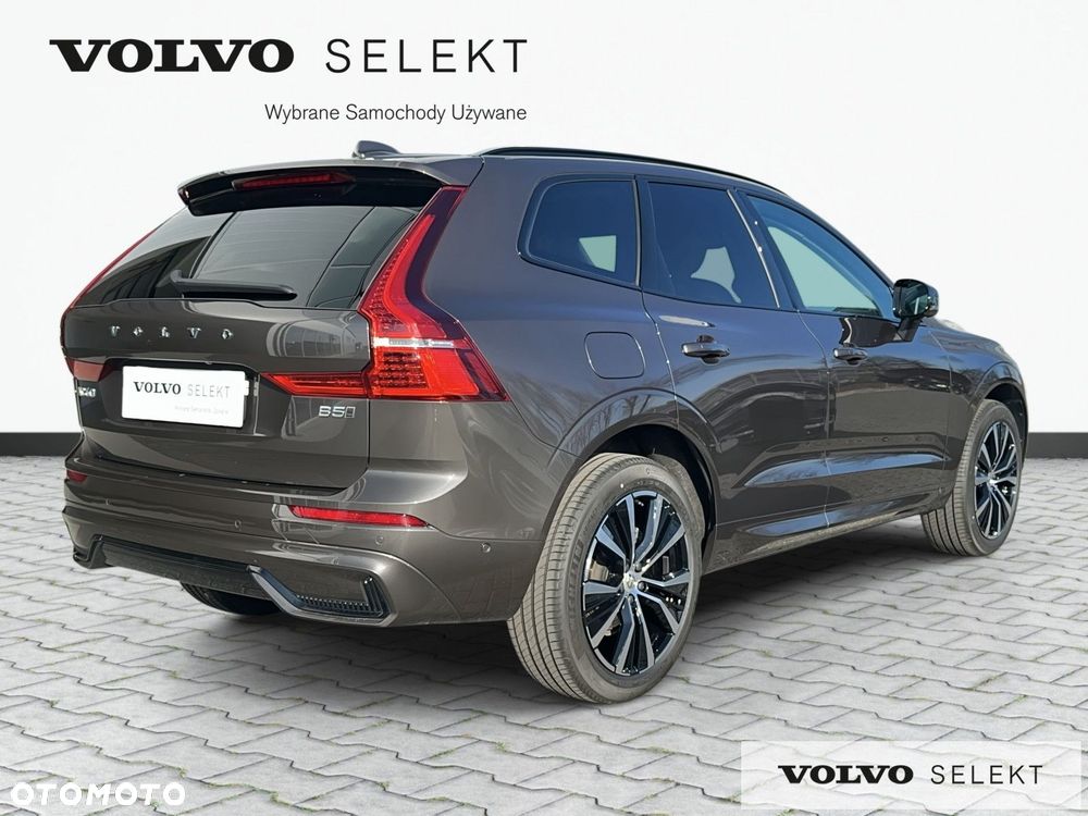 Volvo XC 60 B5 B AWD Plus Dark - 6