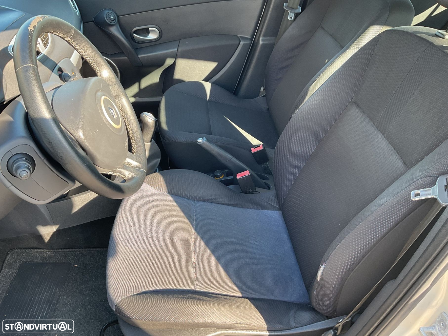 Renault Clio 1.5 dCi Confort - 21
