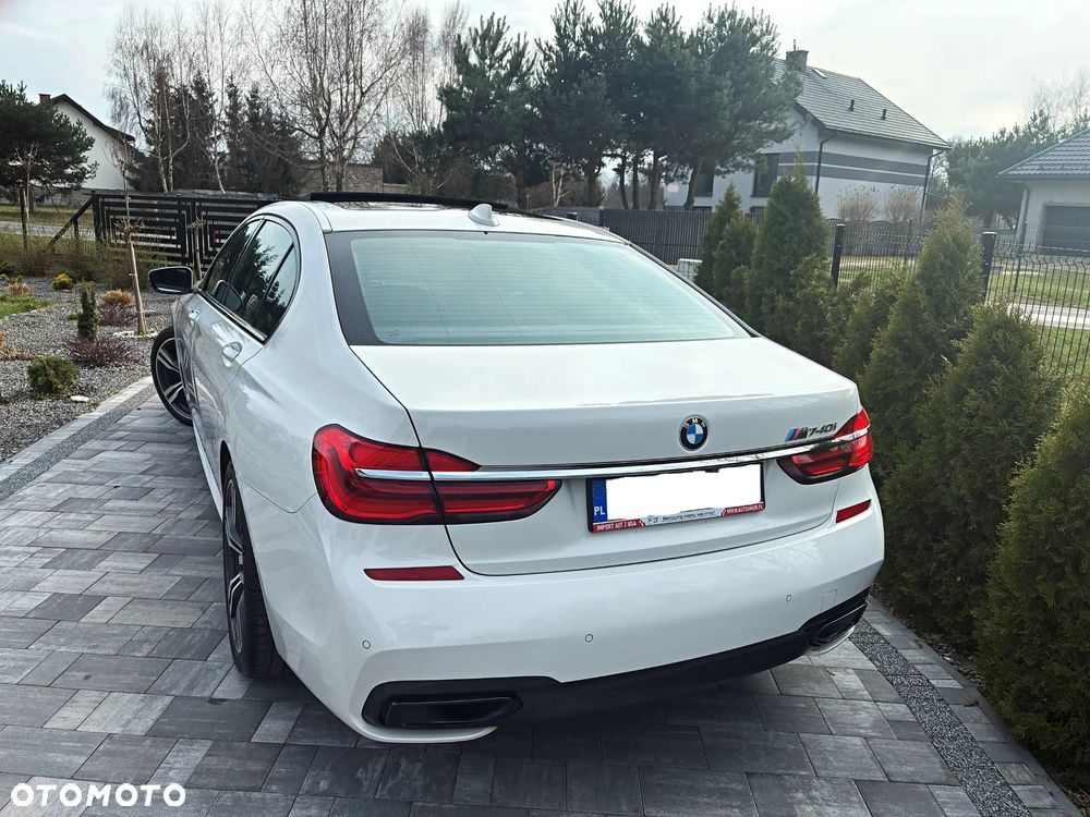 BMW Seria 7 740Li - 21