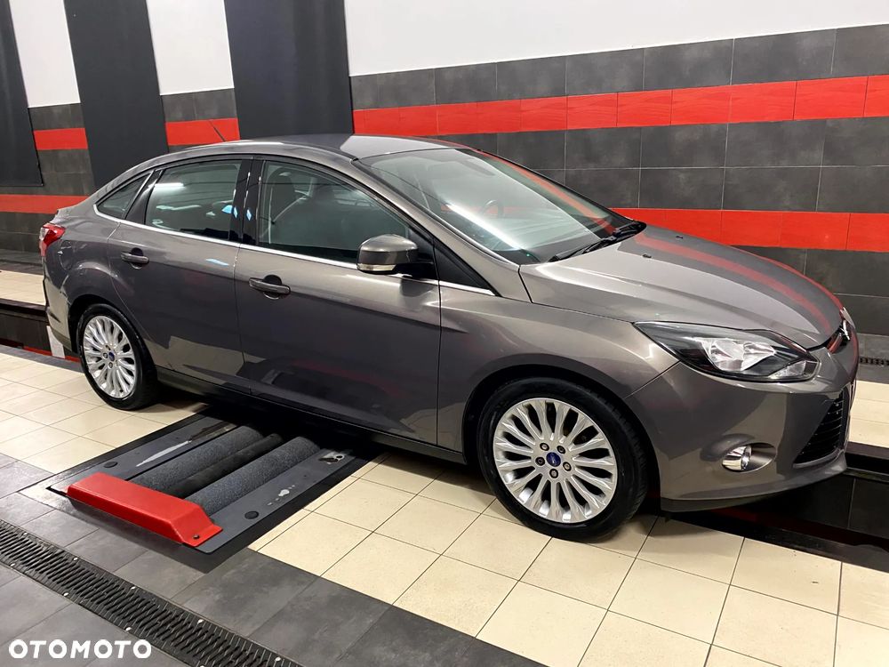Ford Focus 1.6 Ti-VCT Titanium - 5