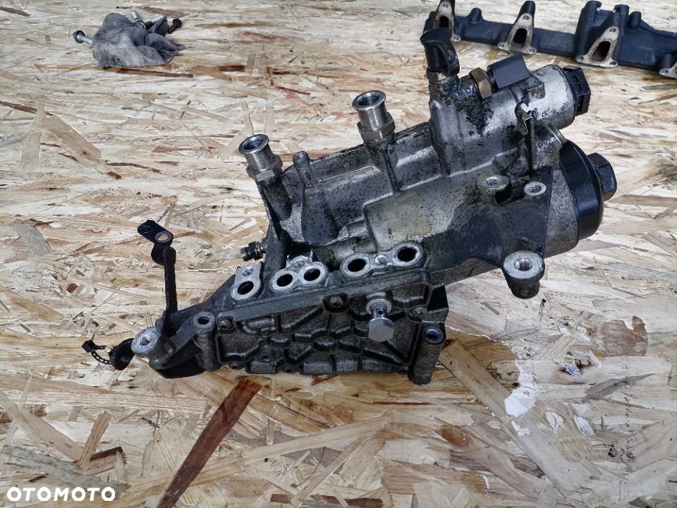 Obudowa filtra paliwa Antos Atego Arocs Actros Mp4 - 1
