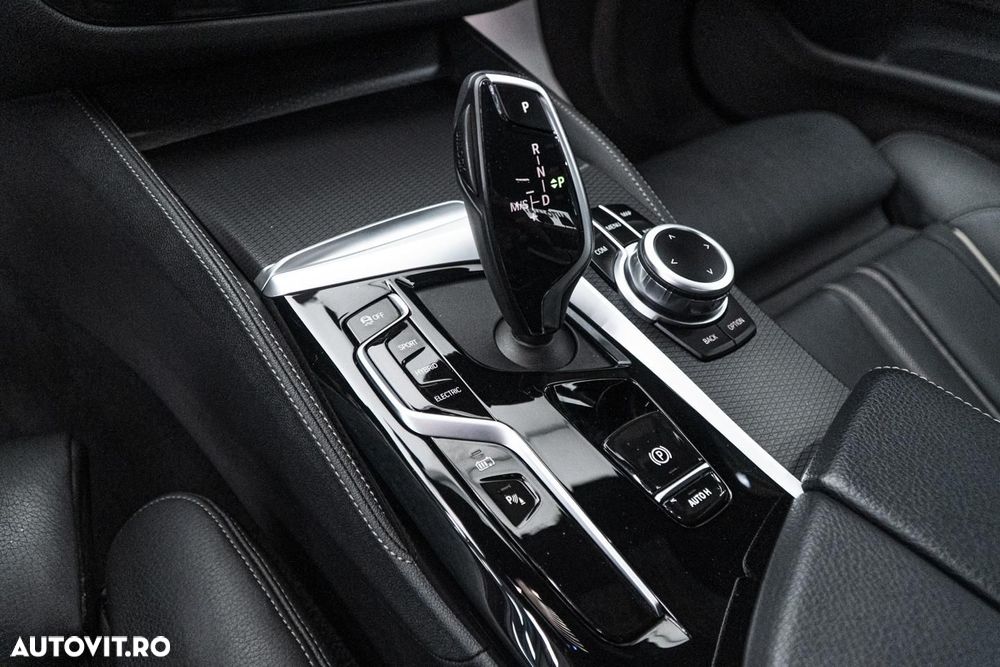 BMW Seria 5 520e AT PHEV - 25