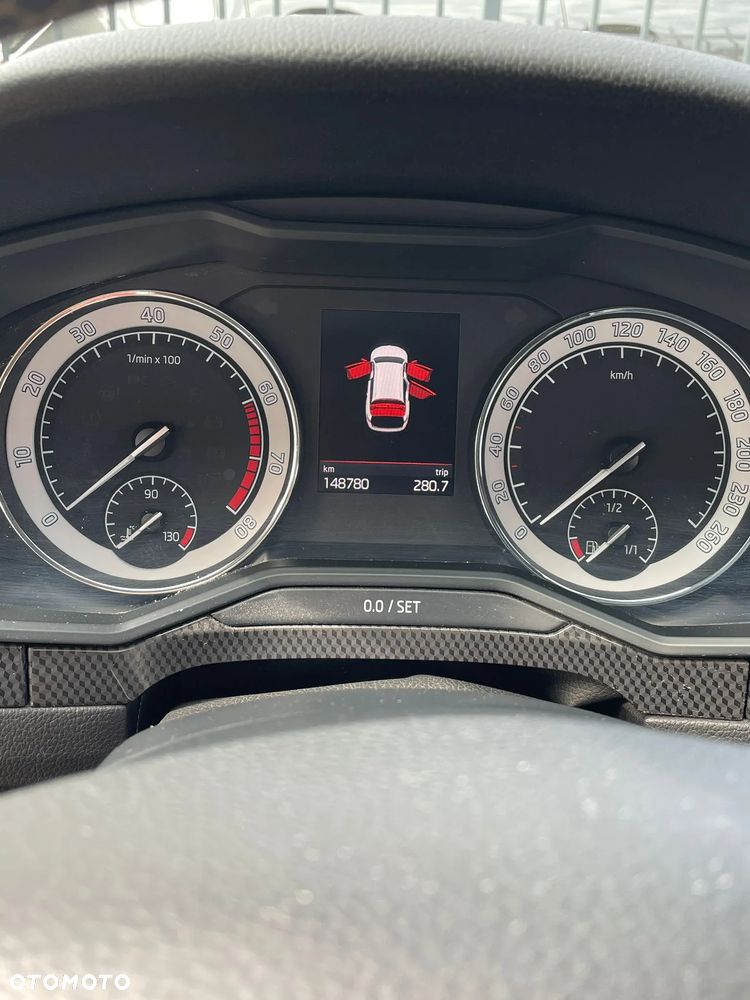 Skoda Superb 2.0 TSI Sportline DSG - 4