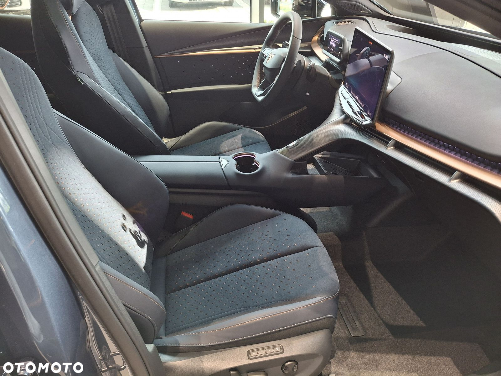 Cupra Tavascan - 14