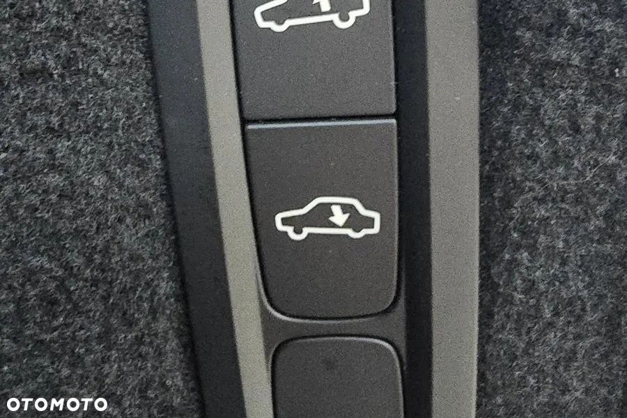 Volvo XC 90 - 10