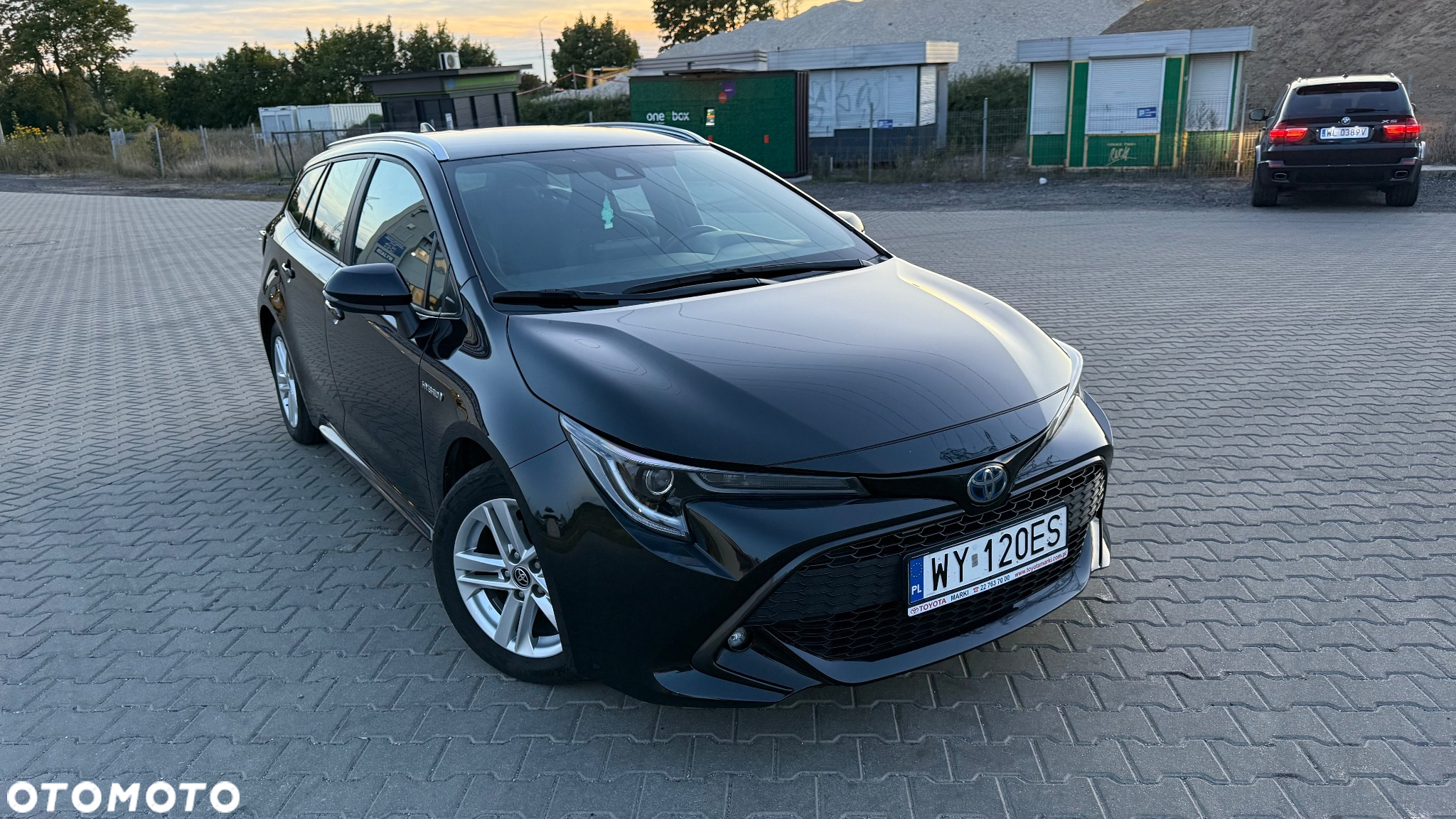 Toyota Corolla 1.8 Hybrid Active - 3