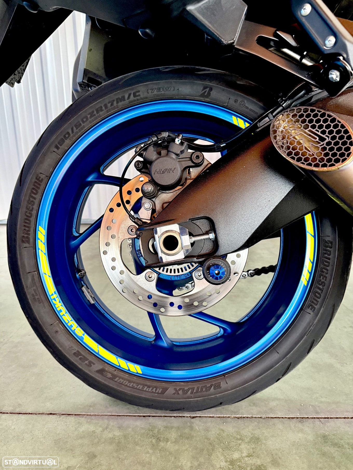 Suzuki GSX 1000 GT - 10
