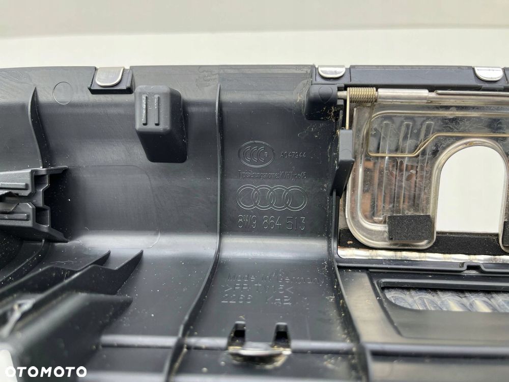 AUDI A4 B9 OSŁONA PROGU BAGAŻNIKA 8W9864513 - 9