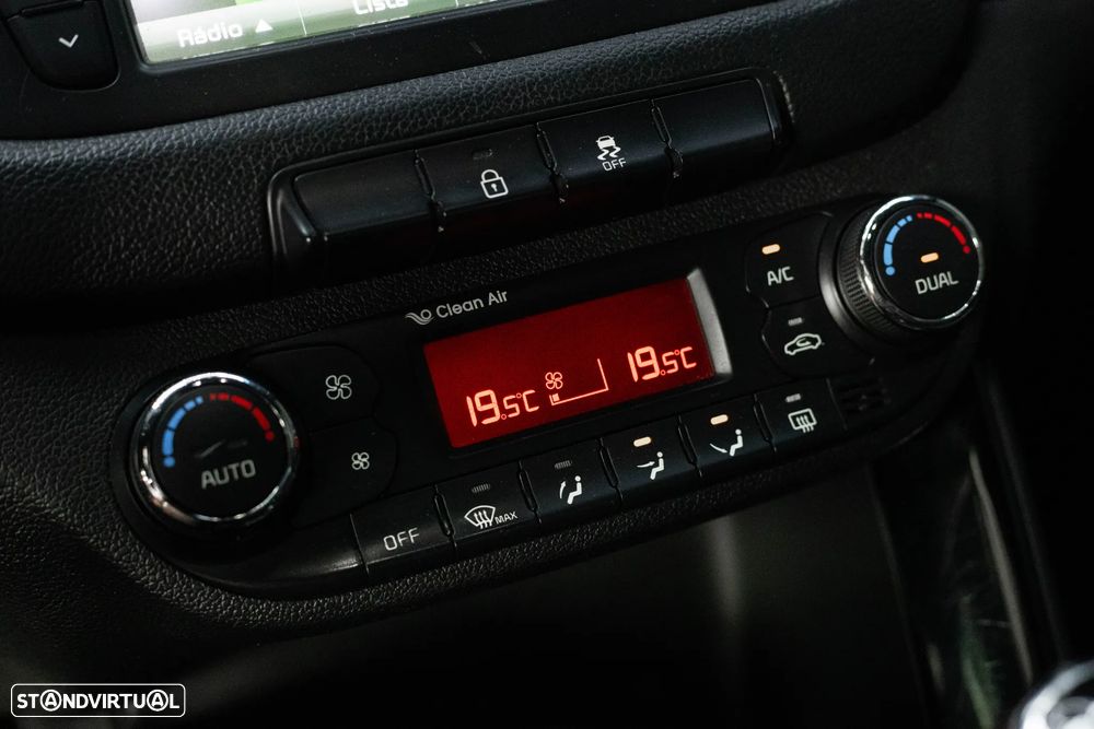 Kia Ceed S Coupé 1.6 CRDi GT Line - 29