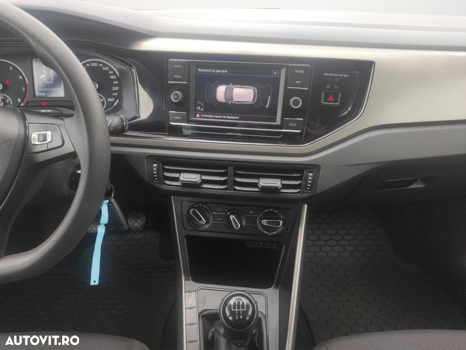 Volkswagen Polo - 15