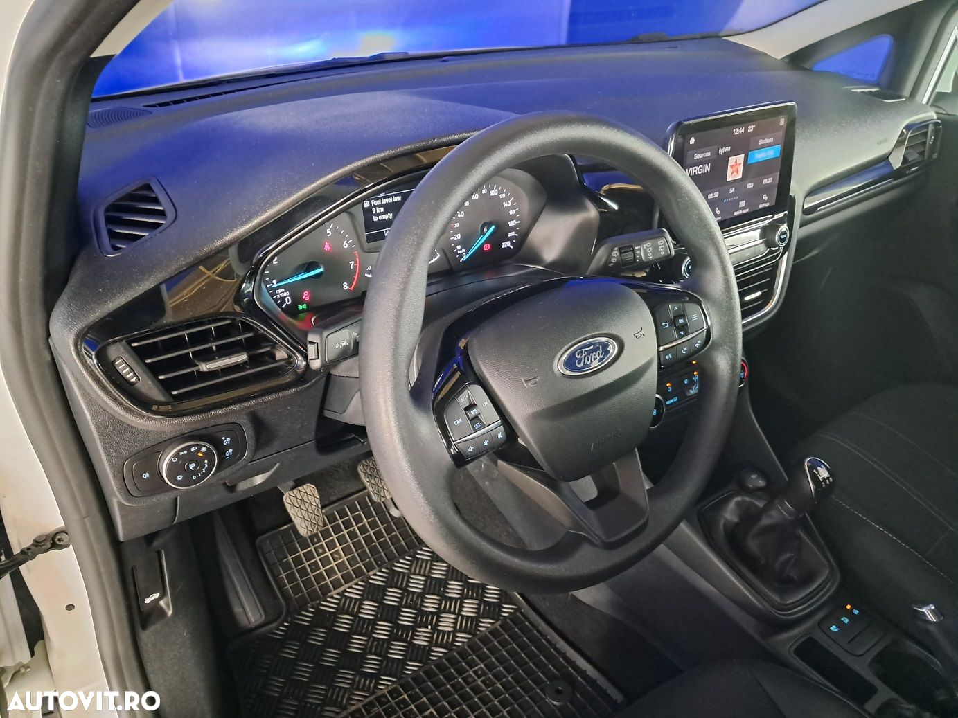 Ford Fiesta - 10