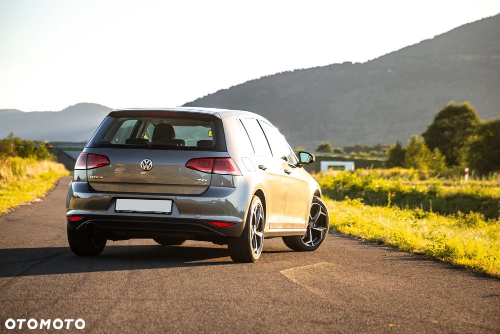 Volkswagen Golf 1.2 TSI BlueMot Comfortline - 6