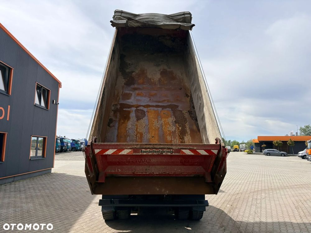 Mercedes-Benz AROCS 3243 8x4 WYWROTKA TRÓJSTRONNA Z BORDMATIKIEM - 9