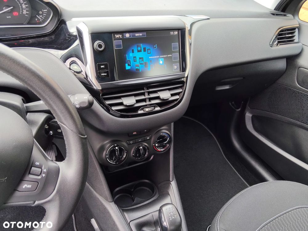 Peugeot 208 1.2 PureTech Style - 16