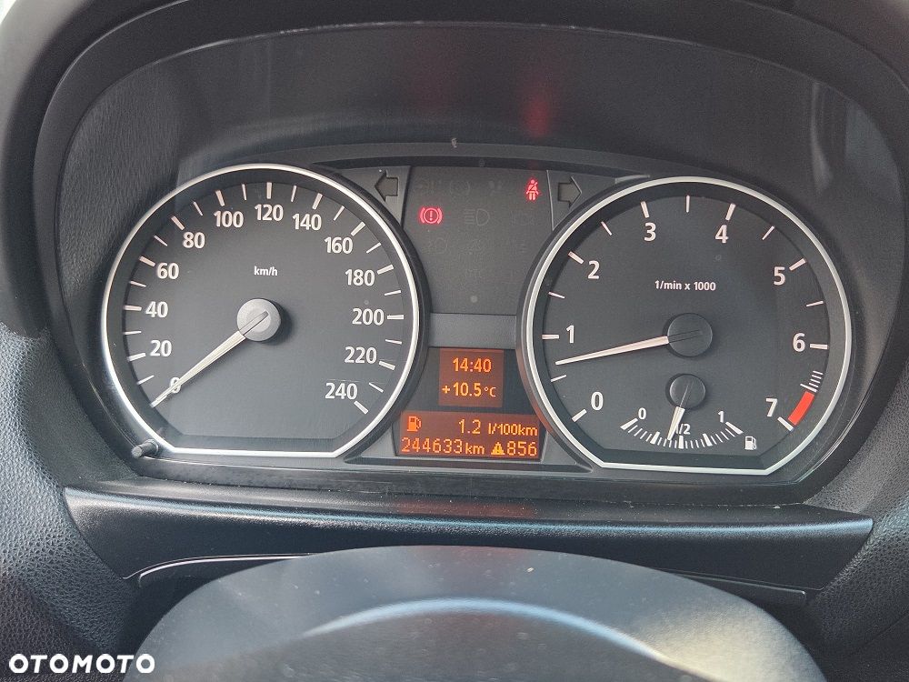 BMW Seria 1 118i - 18