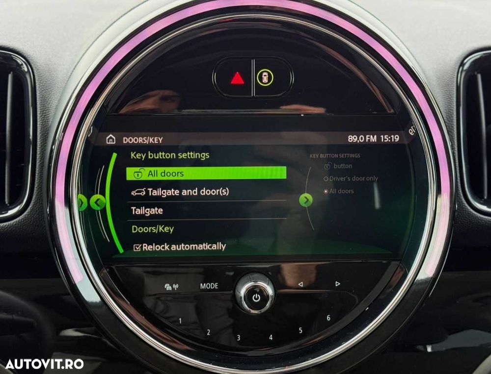 Mini Countryman - 32