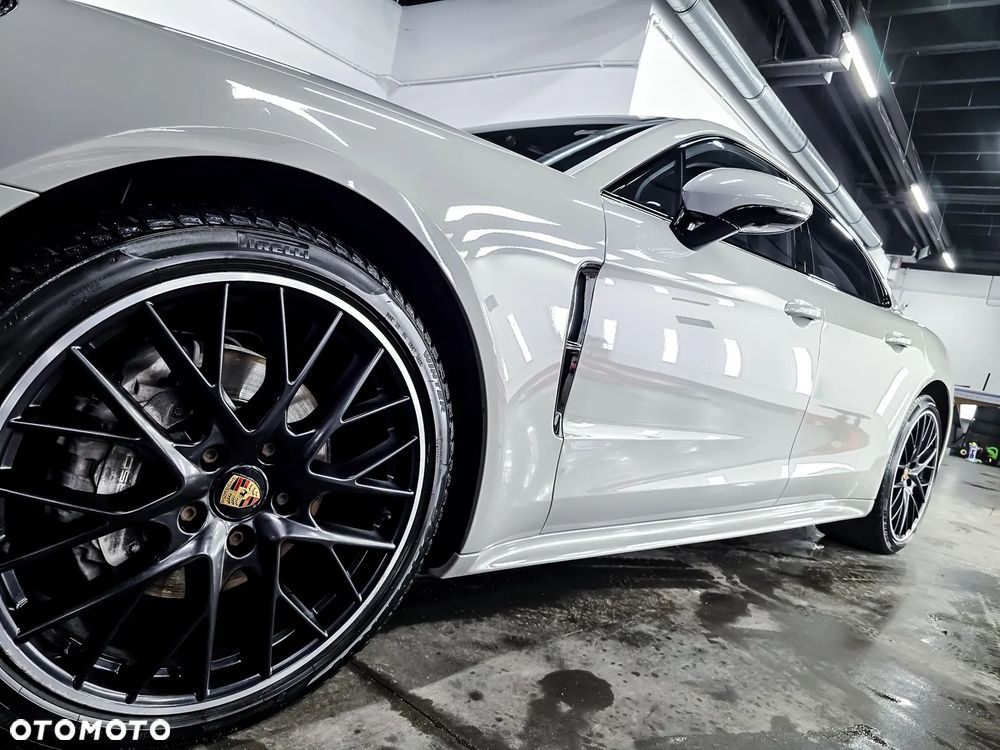 Porsche Panamera 4 - 4