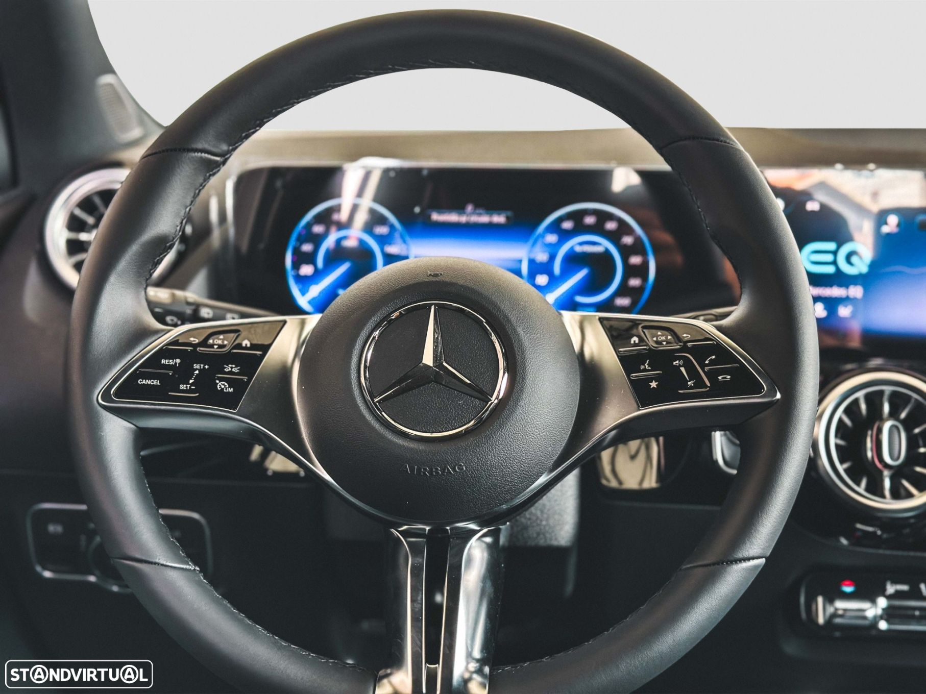 Mercedes-Benz EQA 250+ Progressive - 12